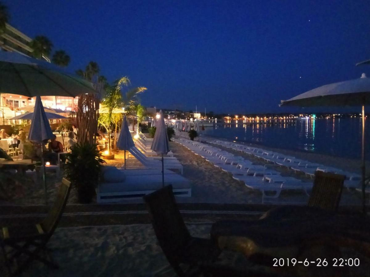 Apt "Laura" Terrasse - Parking - Plage - 5Pers Juan-les-Pins Exterior photo